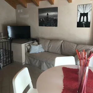  Apartment Mansarda 5 Terre Italy