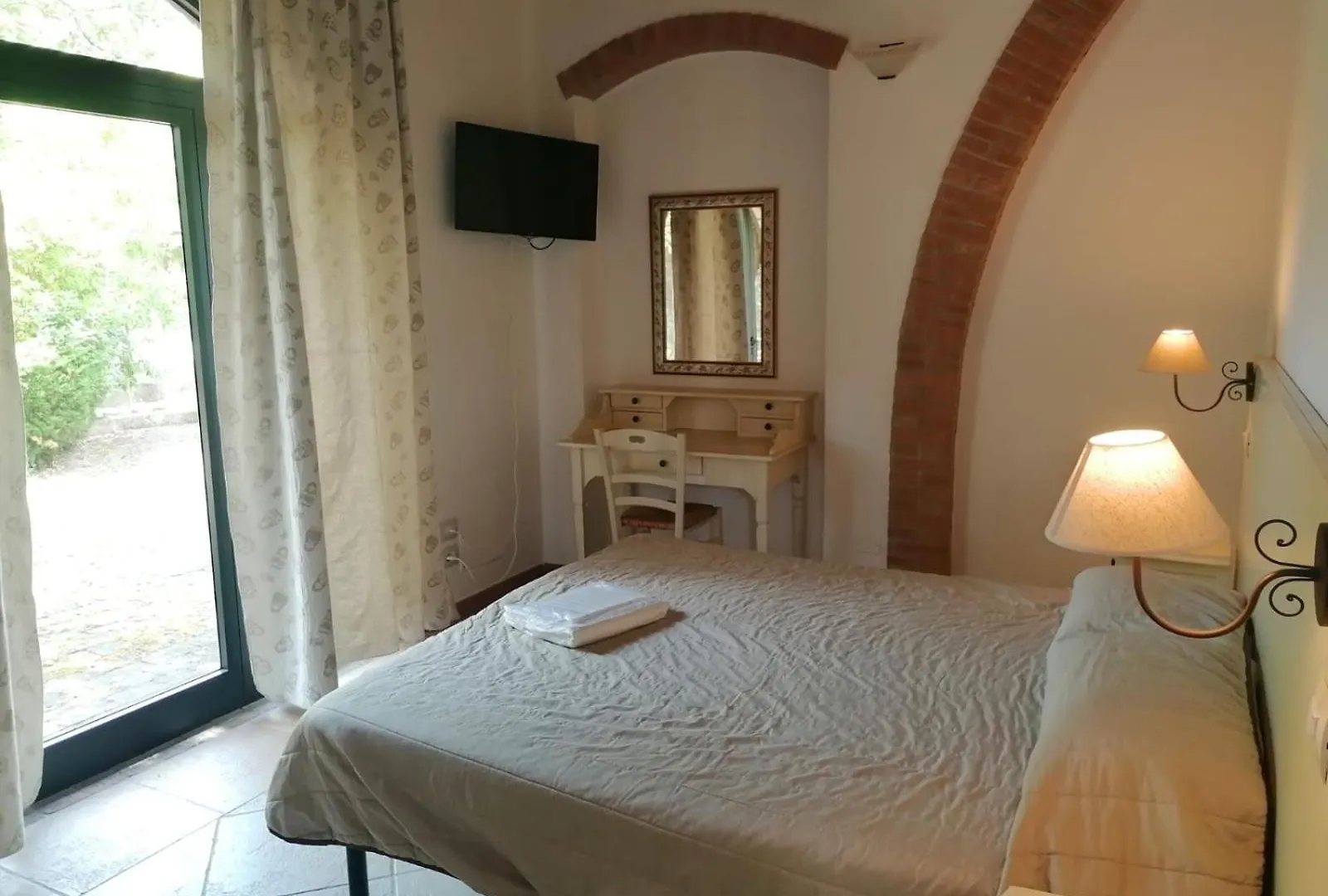 Farm stay Il Doccino Villa Riparbella